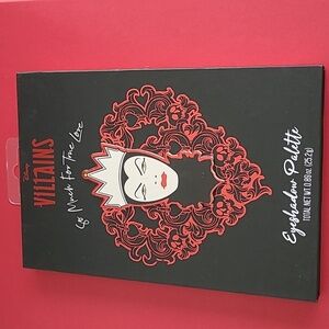 Disney The Evil Queen from Snow White Eye Shadow Palette 12 Shades NWT Sealed